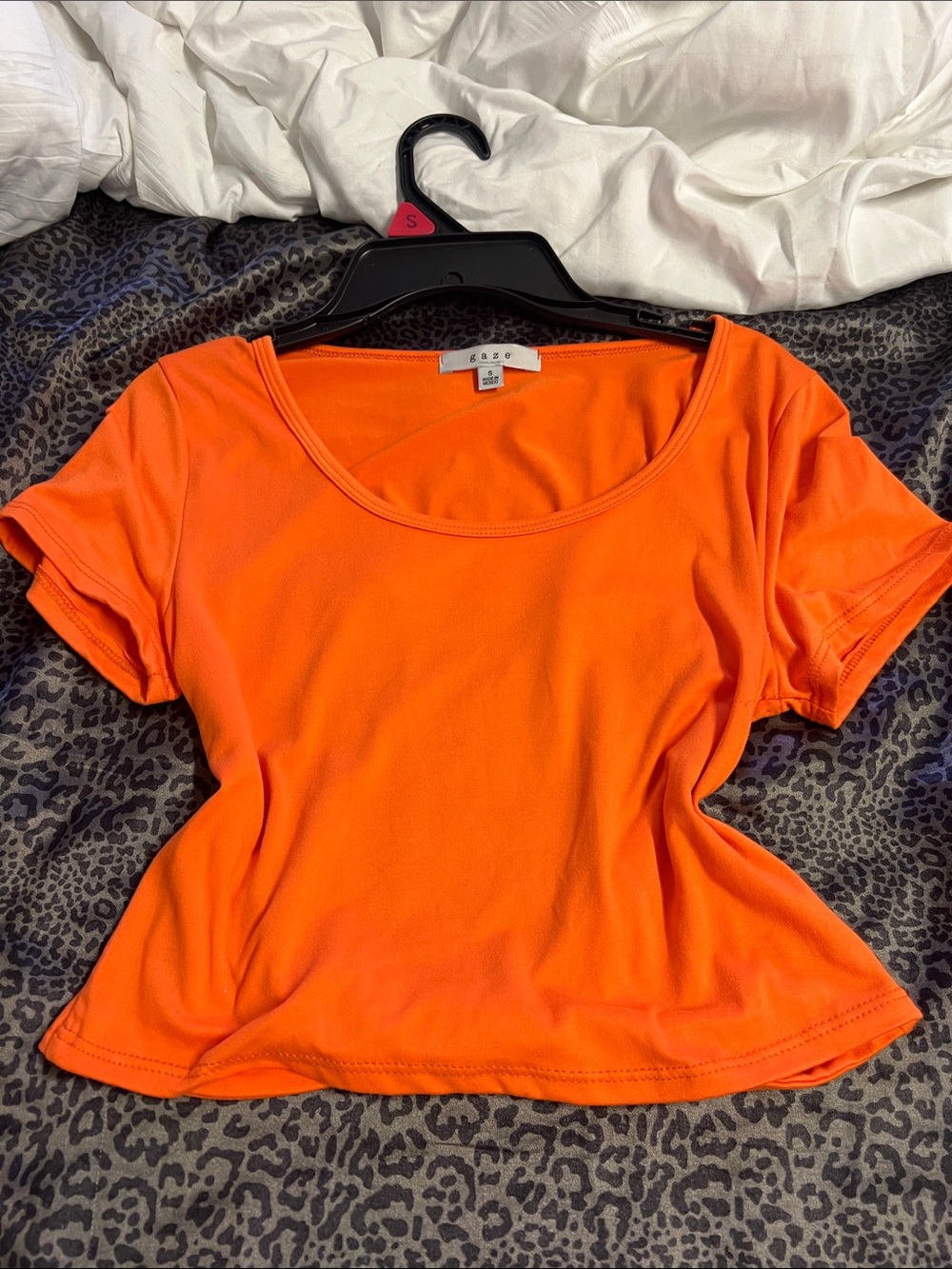 Gaze Women's Bright Orange Scoop Neck, Open Twist Tie Back Crop Top